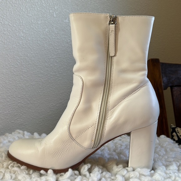 Chinese Laundry White leather block heel booties - Picture 8 of 12